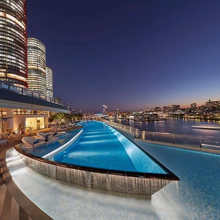 Crown Towers Sydney Hotel Ngoại thất bức ảnh Infinity Pool at The Star Gold Coast