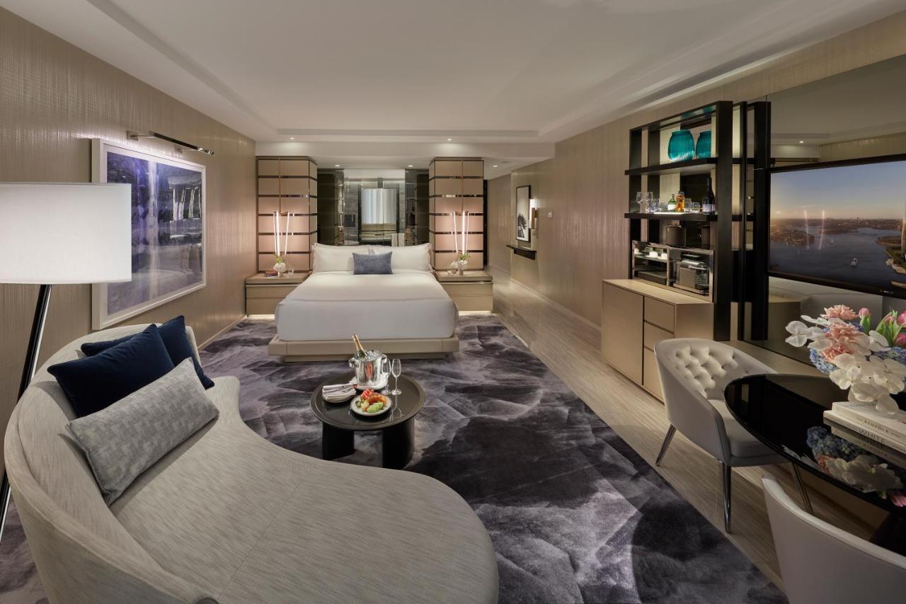 Crown Towers Sydney Hotel Ngoại thất bức ảnh A guest room at the Ritz-Carlton, DIFC