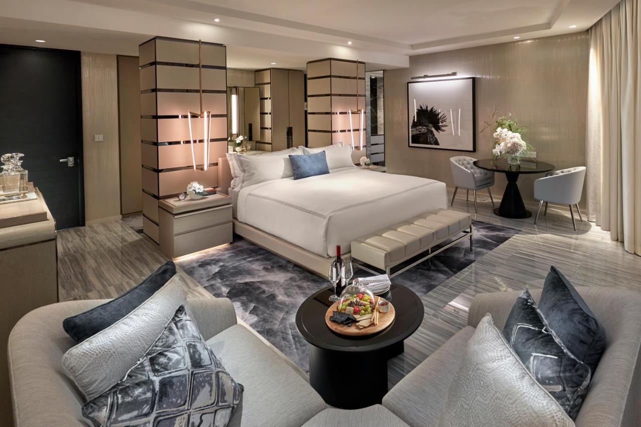 Crown Towers Sydney Hotel Ngoại thất bức ảnh A suite at The Ritz-Carlton, Hong Kong